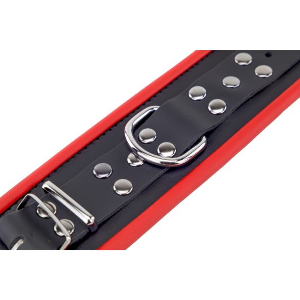 Bőr csuklókötöző - fekete-piros prémium minőségben