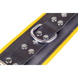 Párnázott bőr lábfogó - fekete/sárga prémium kiegészítő